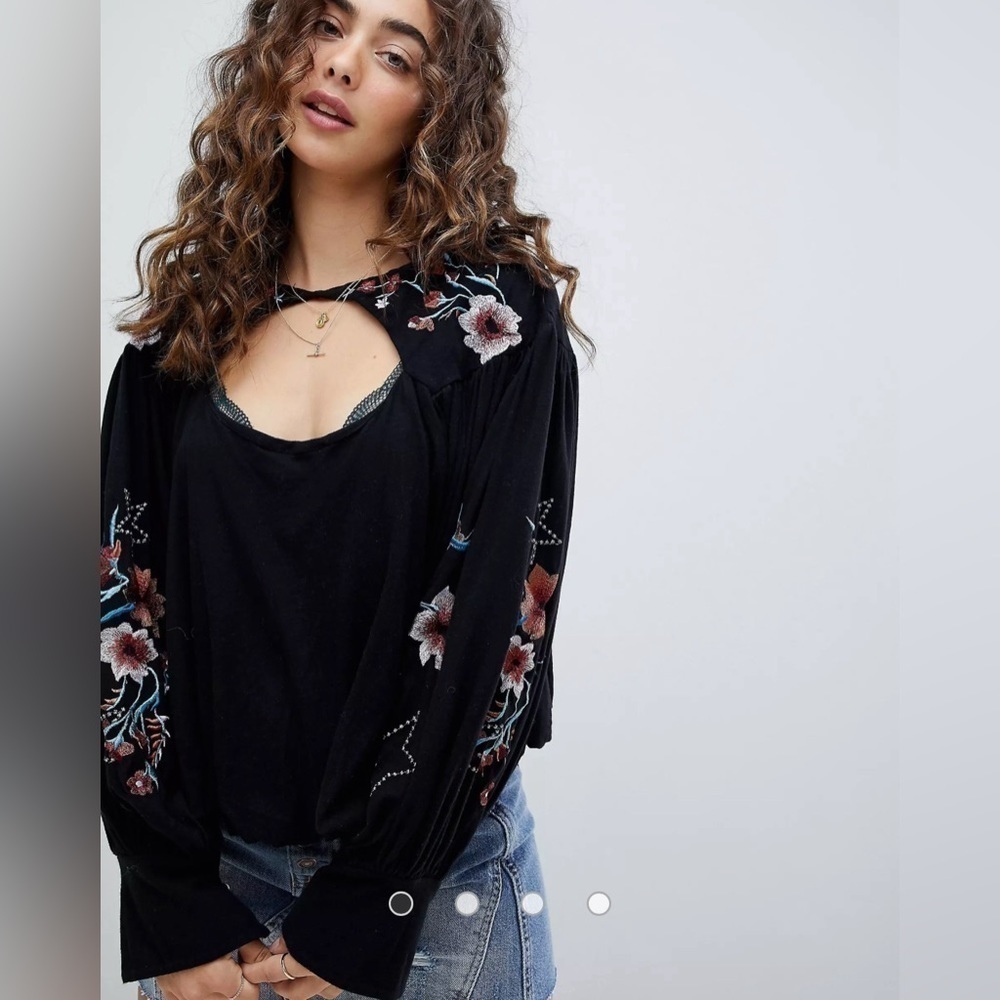 FREE PEOPLE Lita Front Cutout BLOUSE Floral Embroidered Cotton Black Top Size XS